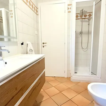 Apartment S354 - Sirolo, Comodo Quadrilocale A 100Mt Dal Centro Sirolo